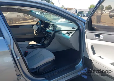 2016 Hyundai Sonata z USA, uszkodzony, nr VIN 5NPE24AFXGH393478